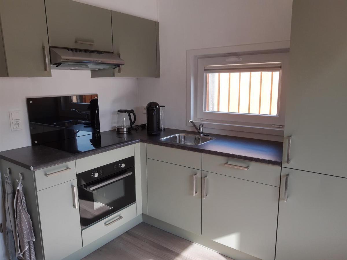 Vakantiechalet Huisje Onder De Toren Оосткапелл Экстерьер фото